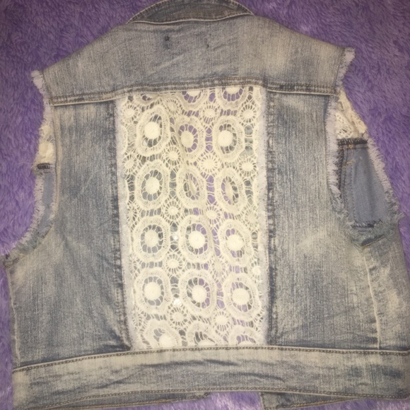 Jean vest - Picture 3 of 3